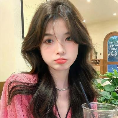 坐在门口的幽灵